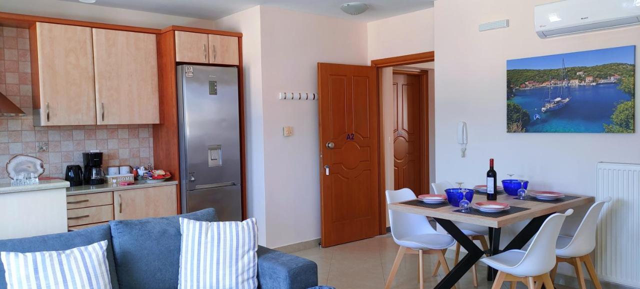 Blue Lagoon Luxury Apartment A2 Argostoli  Exterior photo